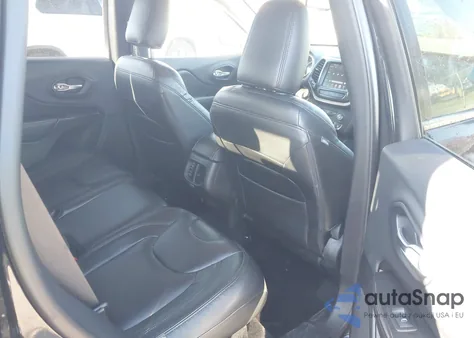 2014 Jeep Cherokee Latitude z USA, uszkodzony, nr VIN 1C4PJMCS6EW147699